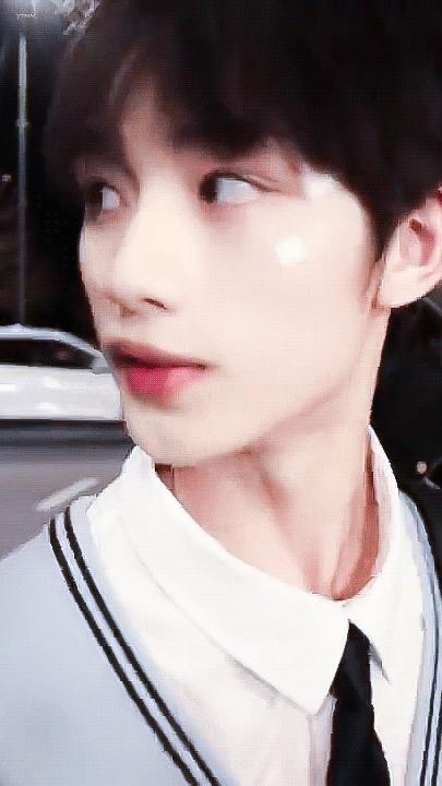 爆料丁程鑫眼神视频在哪看,独家观看指南 第2张 爆料丁程鑫眼神视频在哪看,独家观看指南 第2张