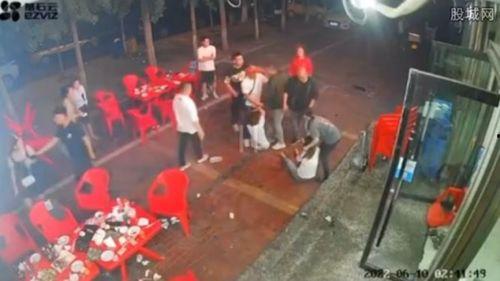 唐山烧烤店网友爆料视频,网友爆料视频揭示惊人一幕 第3张 唐山烧烤店网友爆料视频,网友爆料视频揭示惊人一幕 第3张