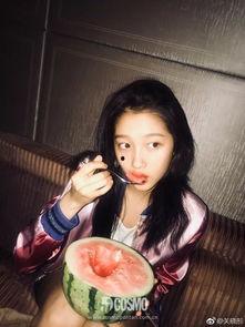 网红阿朱吃瓜图片大全,图集大揭秘! 第2张 网红阿朱吃瓜图片大全,图集大揭秘! 第2张