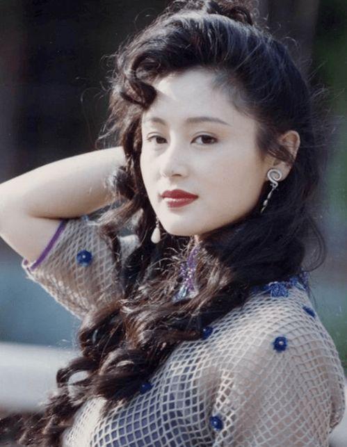 陈红年轻爆料视频,揭秘娱乐圈不为人知的往事 第3张 陈红年轻爆料视频,揭秘娱乐圈不为人知的往事 第3张