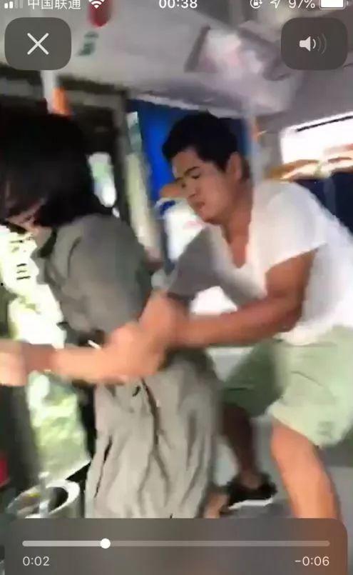 姜堰二中偷拍事件爆料视频,揭秘校园隐私泄露丑闻 第3张 姜堰二中偷拍事件爆料视频,揭秘校园隐私泄露丑闻 第3张