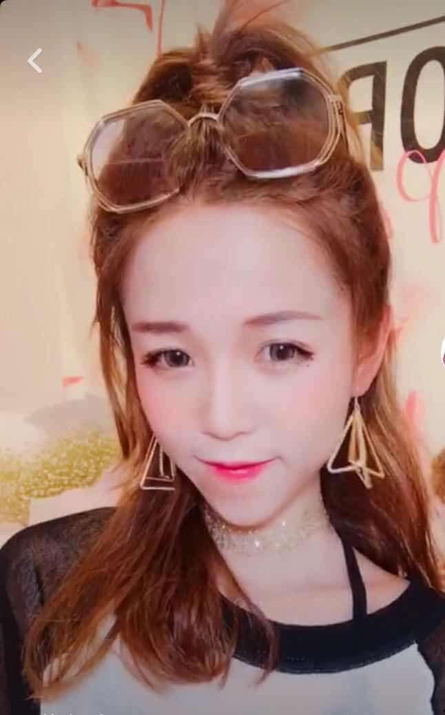 网红爆料化妆视频在线观看,跟随视频学习打造完美妆容 第3张 网红爆料化妆视频在线观看,跟随视频学习打造完美妆容 第3张