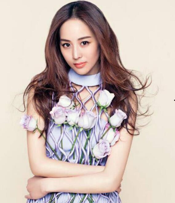 娱乐吃瓜社明星零距离,明星零距离,揭秘娱乐圈幕后故事 第2张 娱乐吃瓜社明星零距离,明星零距离,揭秘娱乐圈幕后故事 第2张